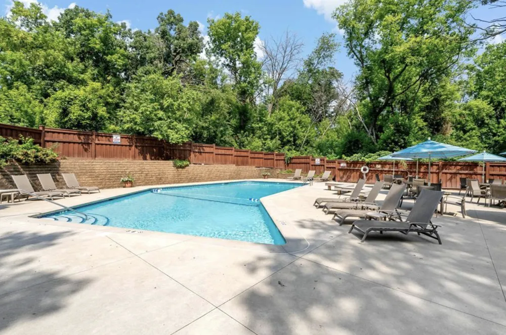 12708 Parkwood Drive Burnsville, MN 55337