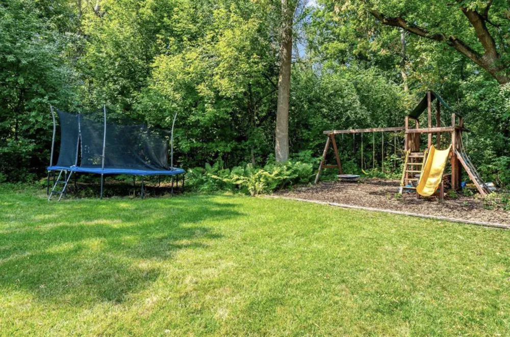 12708 Parkwood Drive Burnsville, MN 55337