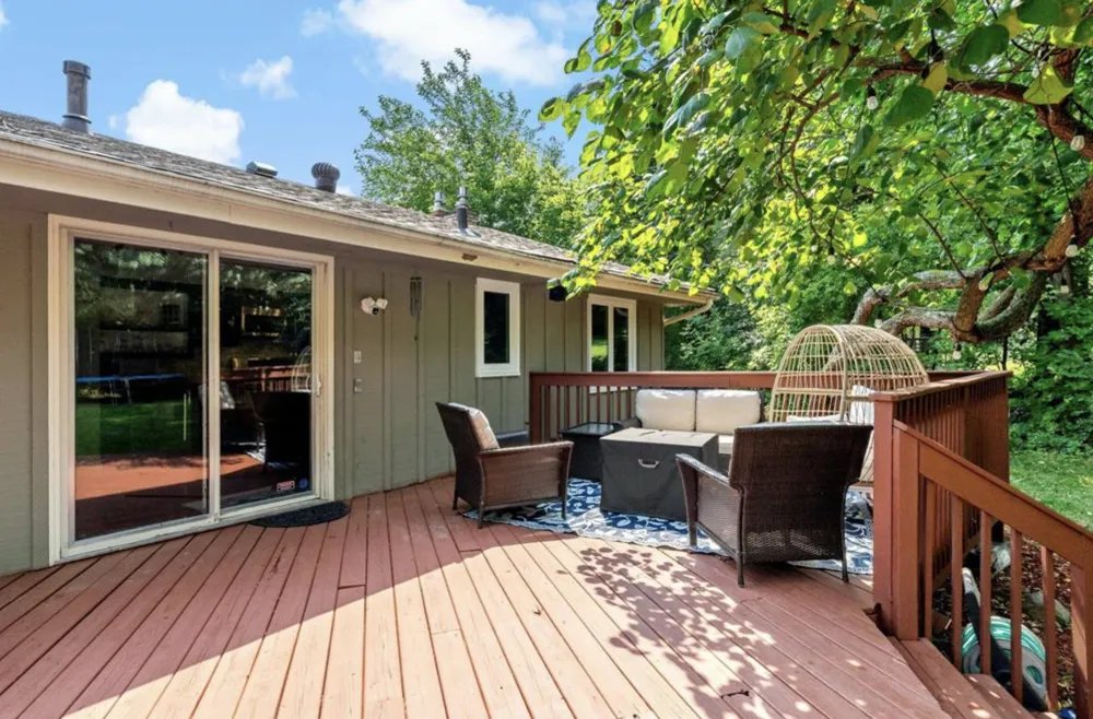 12708 Parkwood Drive Burnsville, MN 55337