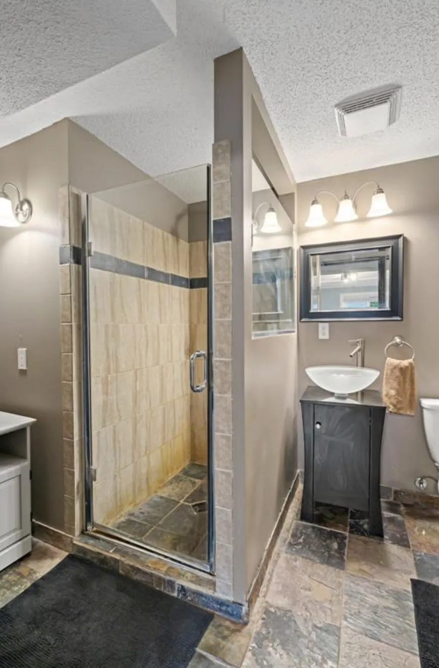 12708 Parkwood Drive Burnsville, MN 55337