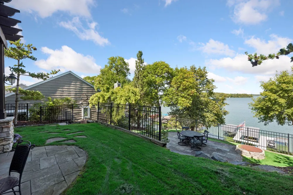 432 E Lake Street Waconia, MN 55387
