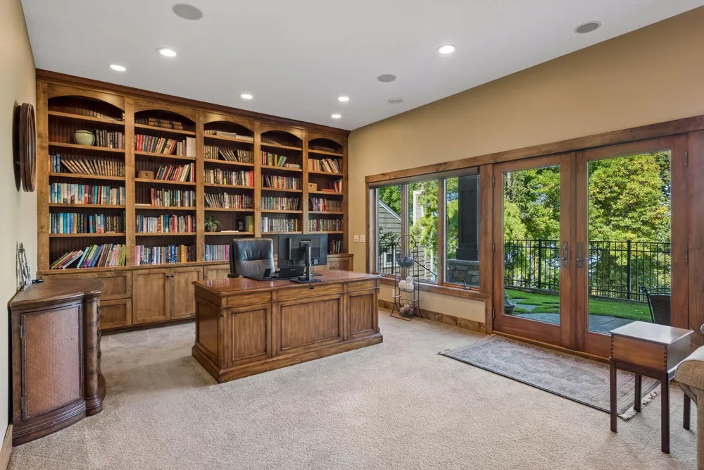 432 E Lake Street Waconia, MN 55387