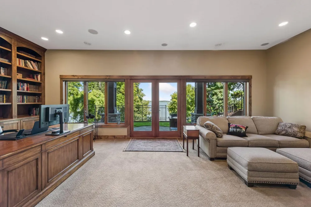 432 E Lake Street Waconia, MN 55387