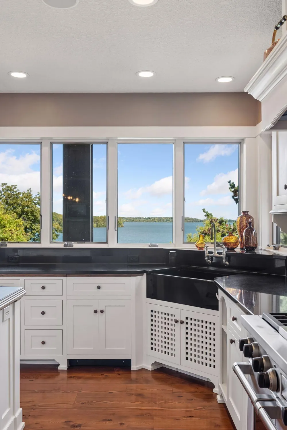 432 E Lake Street Waconia, MN 55387