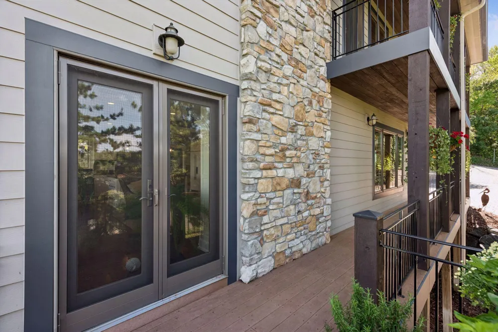 432 E Lake Street Waconia, MN 55387