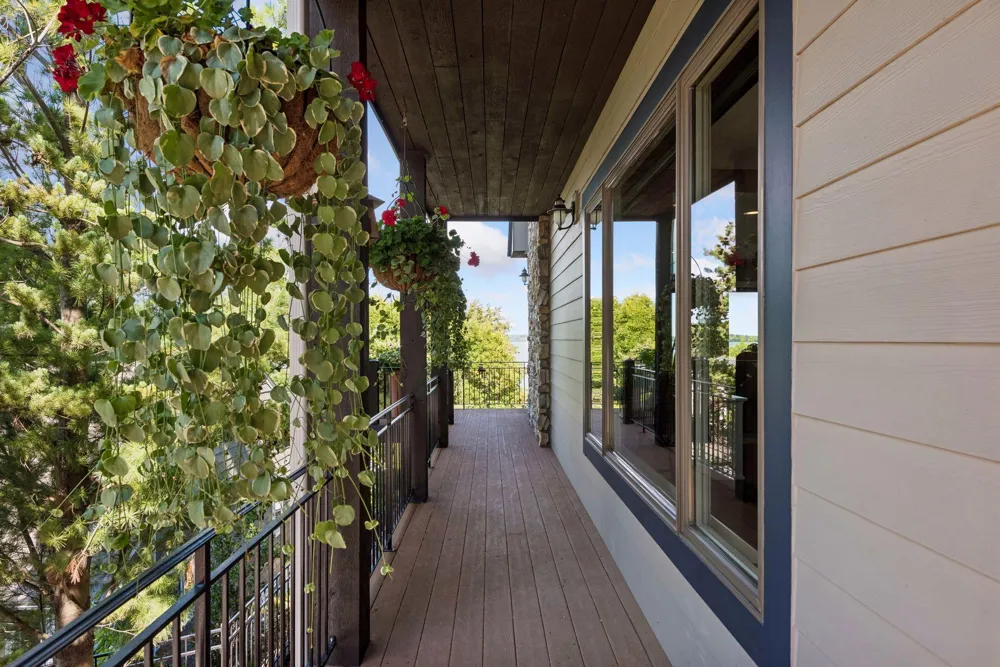 432 E Lake Street Waconia, MN 55387