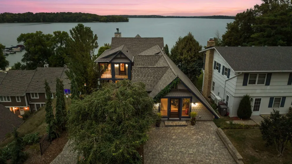 432 E Lake Street Waconia, MN 55387