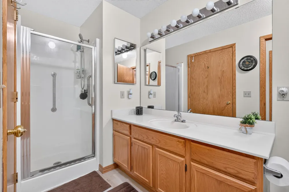 4139 Ruby Lane #74 Eagan, MN 55122