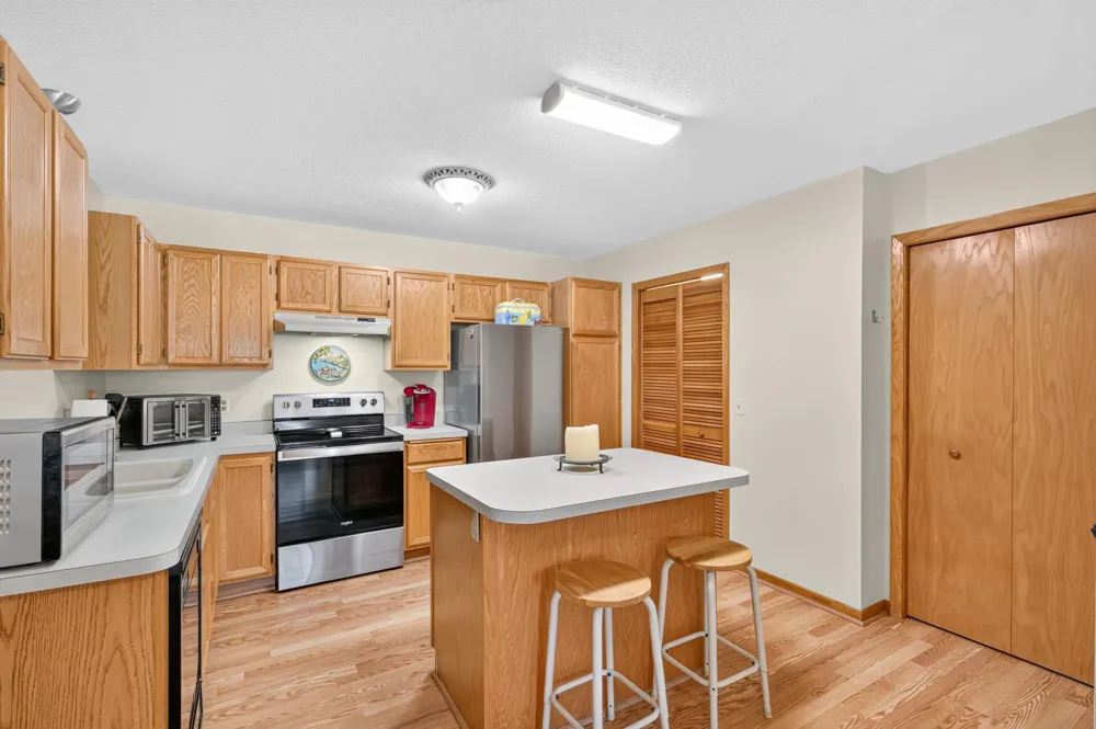 4139 Ruby Lane #74 Eagan, MN 55122