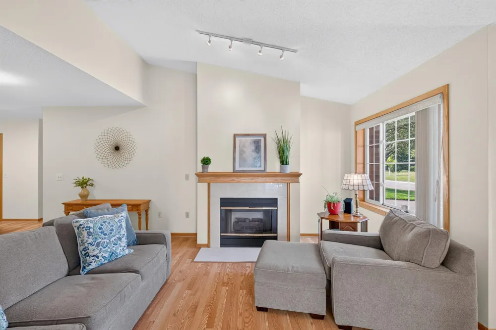 4139 Ruby Lane #74 Eagan, MN 55122