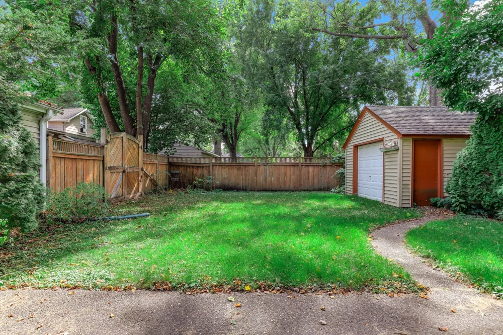 1102 Ramsey Street Hastings, MN 55033
