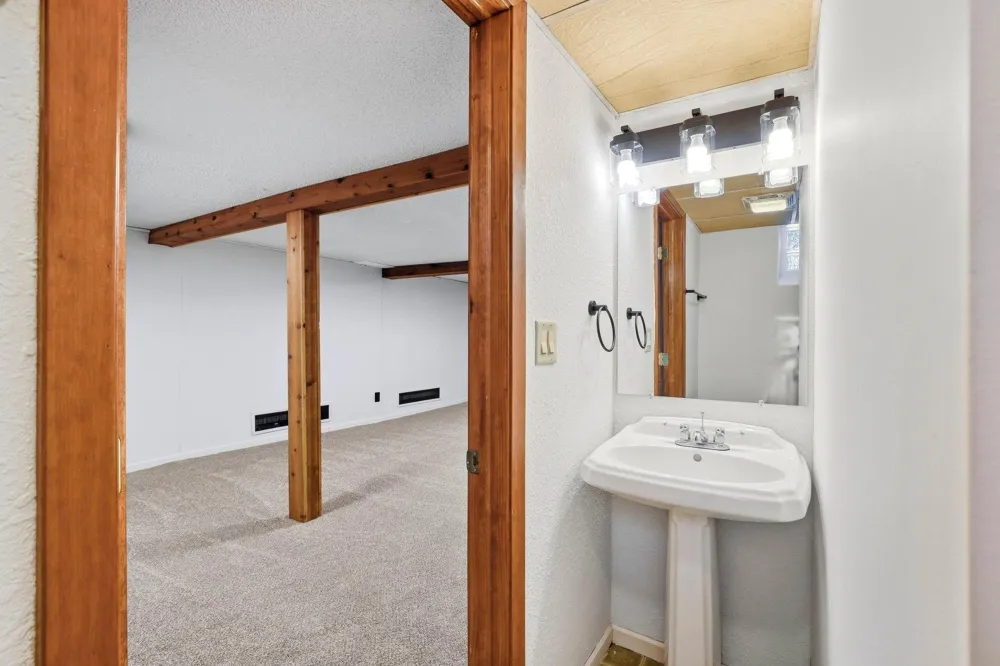 1102 Ramsey Street Hastings, MN 55033