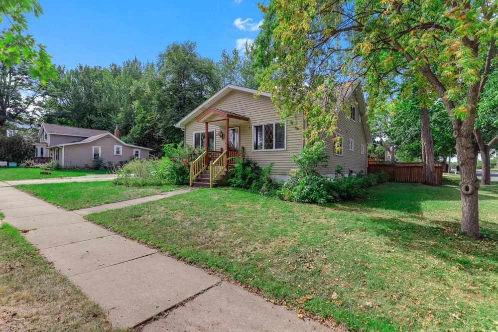 1102 Ramsey Street Hastings, MN 55033