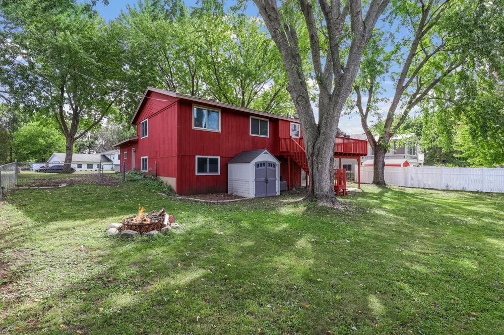 20615 207th Court W Lakeville, MN 55044