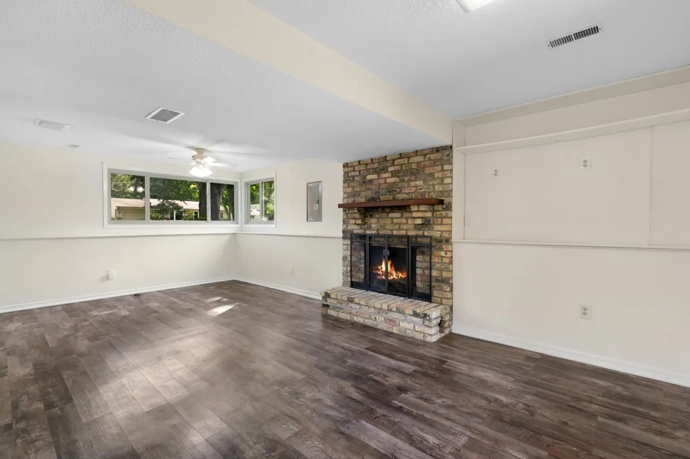 20615 207th Court W Lakeville, MN 55044