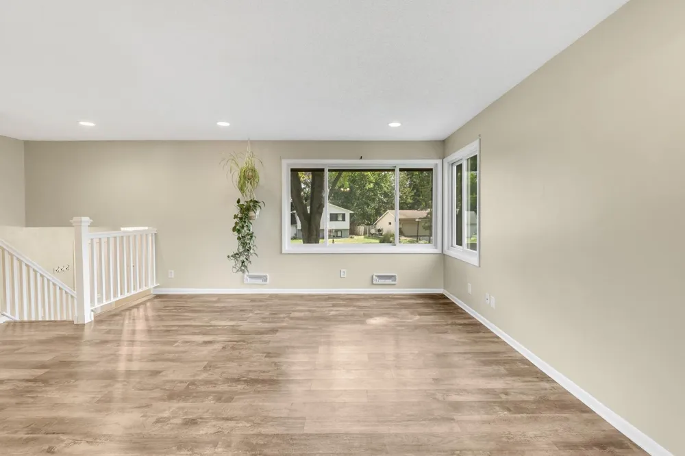 20615 207th Court W Lakeville, MN 55044