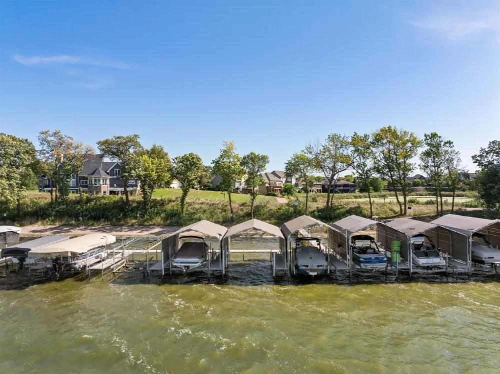 854 Beach Road Waconia, MN 55387