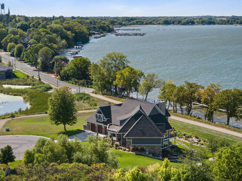 854 Beach Road Waconia, MN 55387
