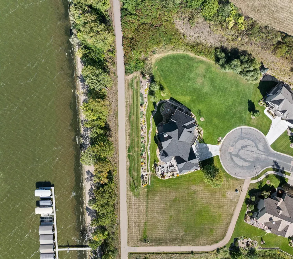 854 Beach Road Waconia, MN 55387