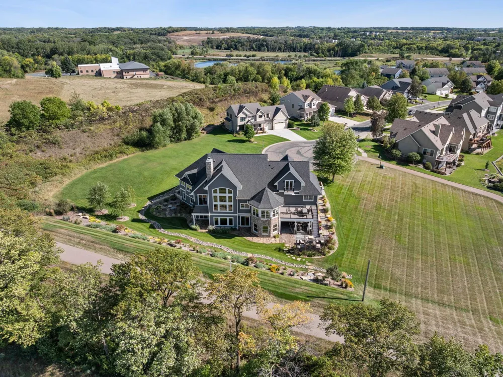 854 Beach Road Waconia, MN 55387