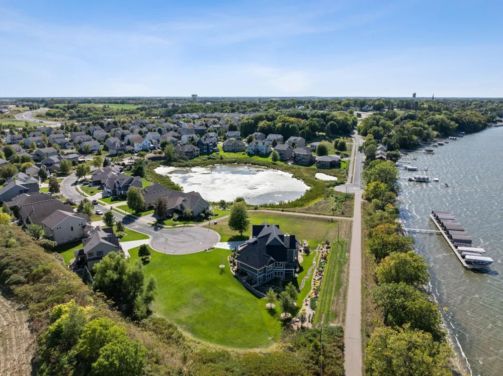 854 Beach Road Waconia, MN 55387