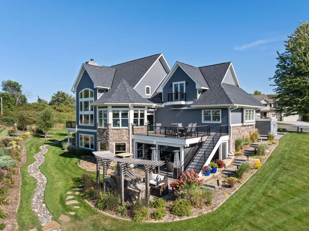 854 Beach Road Waconia, MN 55387