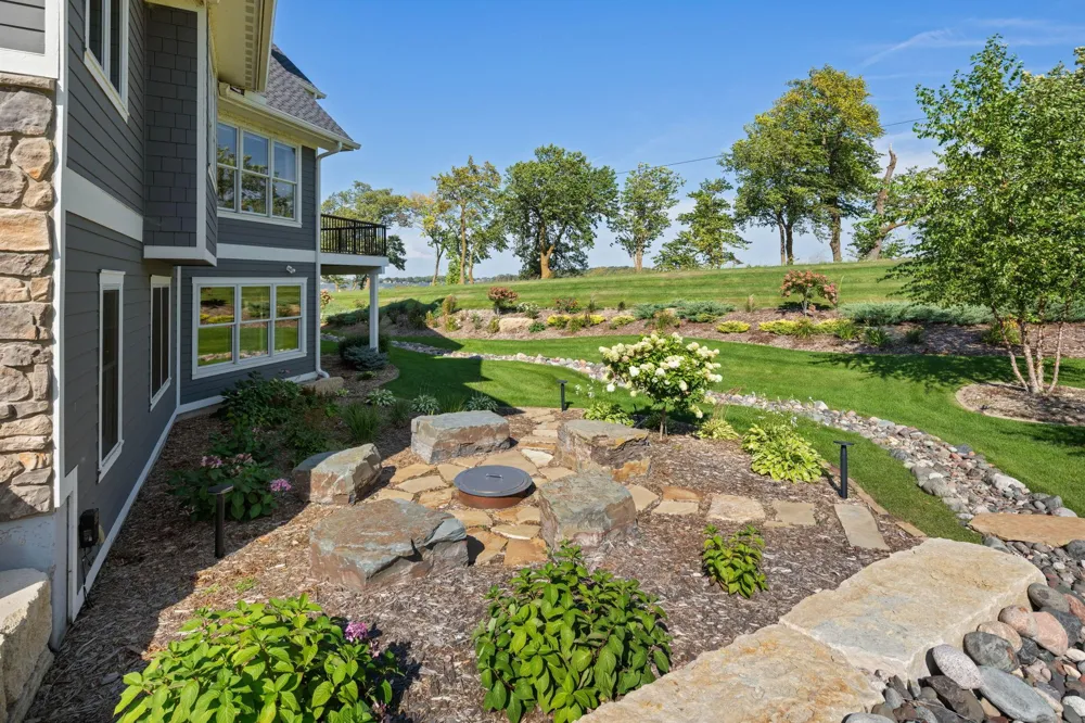 854 Beach Road Waconia, MN 55387