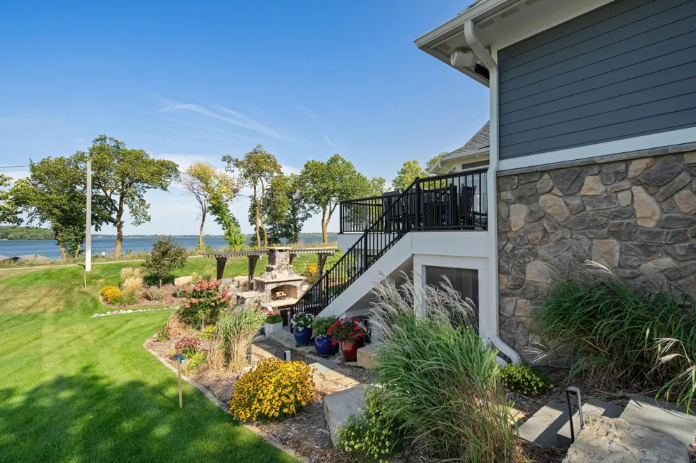 854 Beach Road Waconia, MN 55387