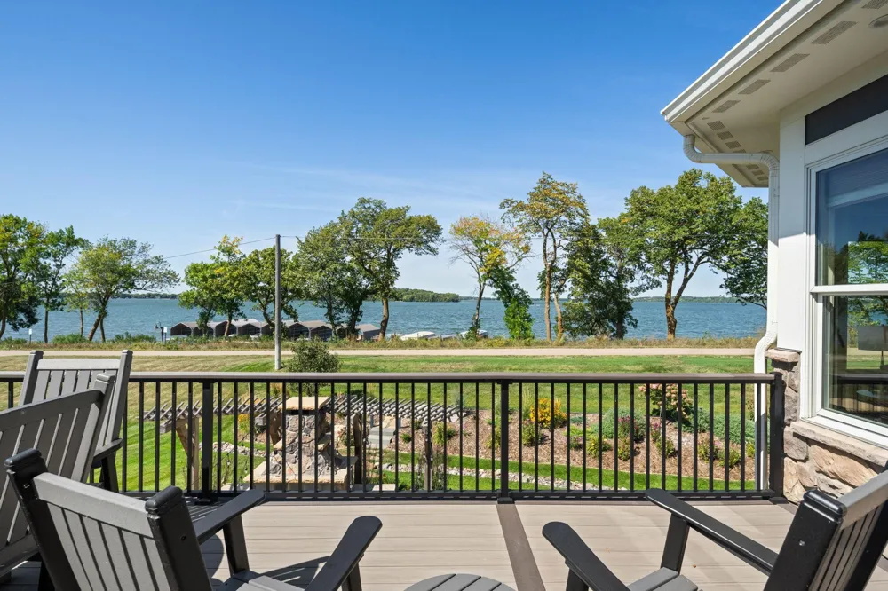 854 Beach Road Waconia, MN 55387