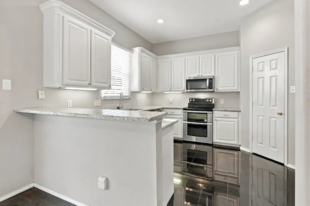 9108 Saranac Trail Fort Worth, TX 76118