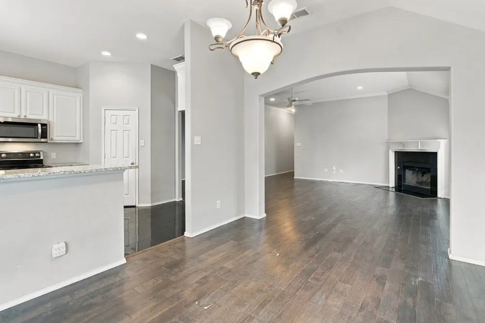 9108 Saranac Trail Fort Worth, TX 76118