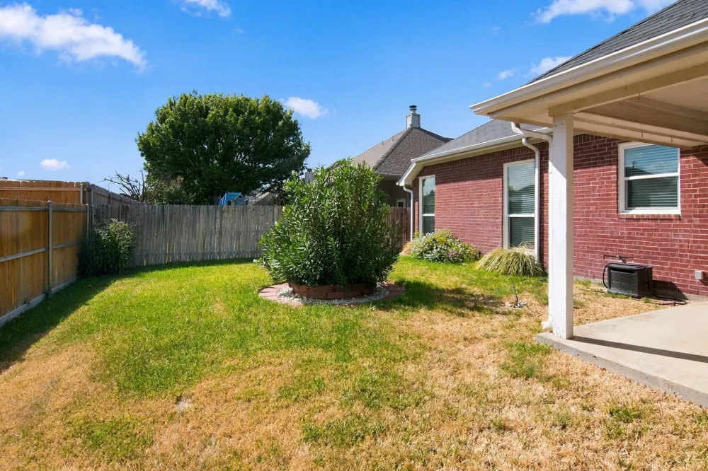 9108 Saranac Trail Fort Worth, TX 76118