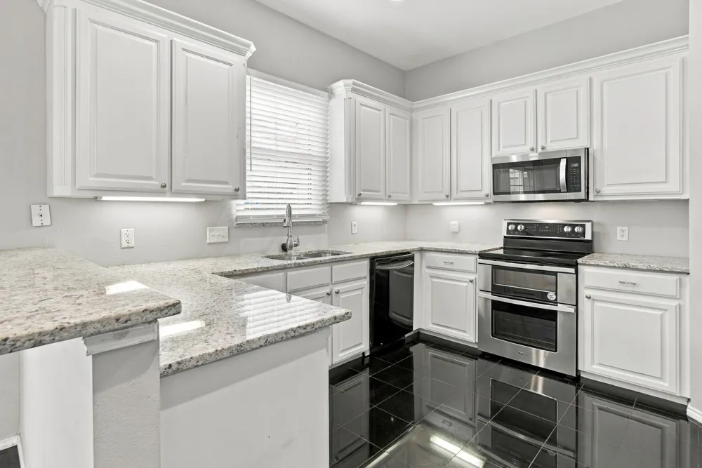 9108 Saranac Trail Fort Worth, TX 76118