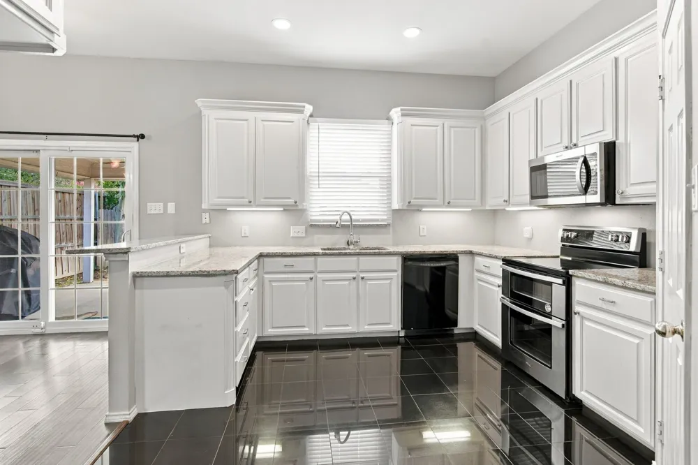 9108 Saranac Trail Fort Worth, TX 76118