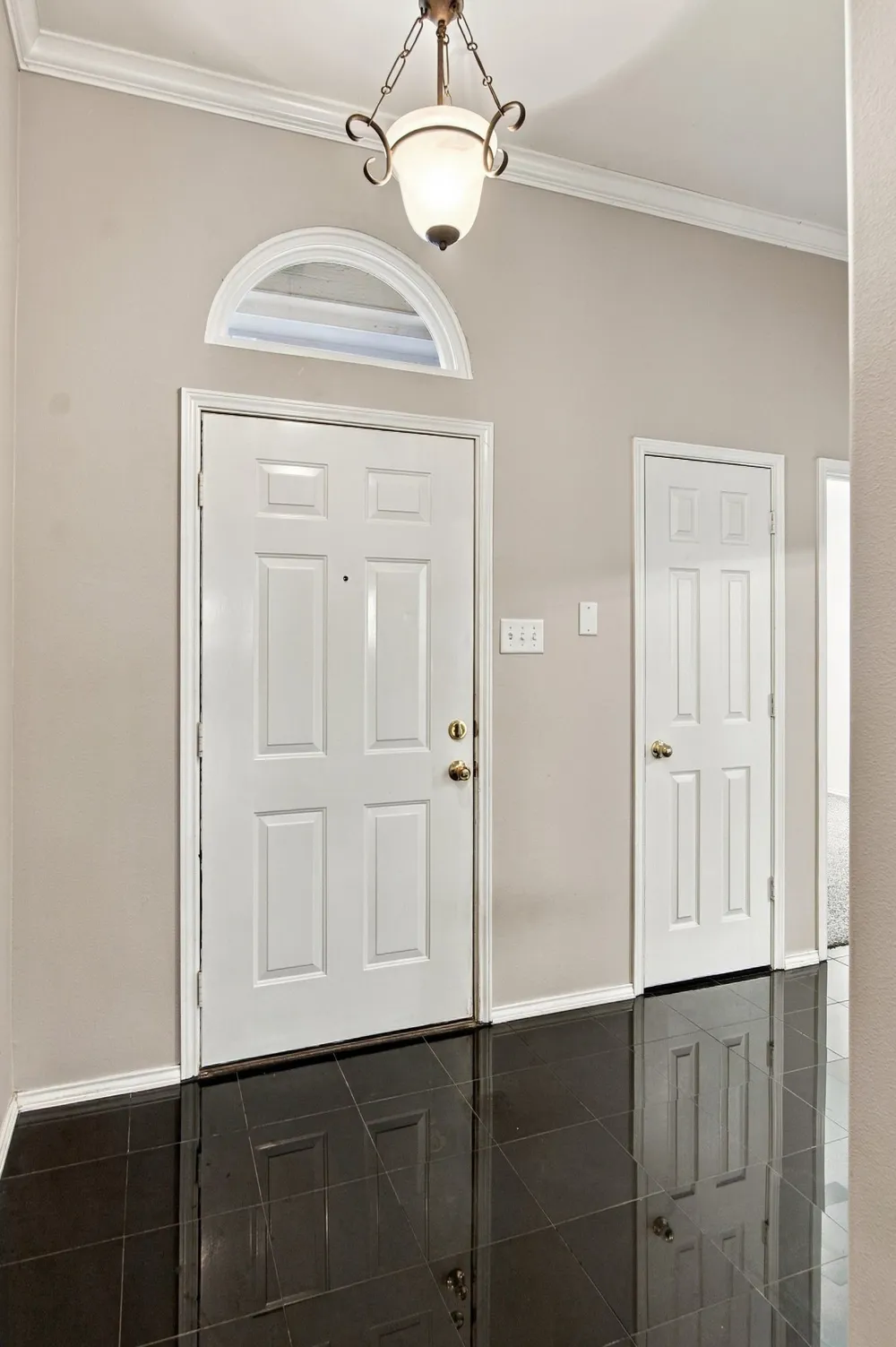 9108 Saranac Trail Fort Worth, TX 76118