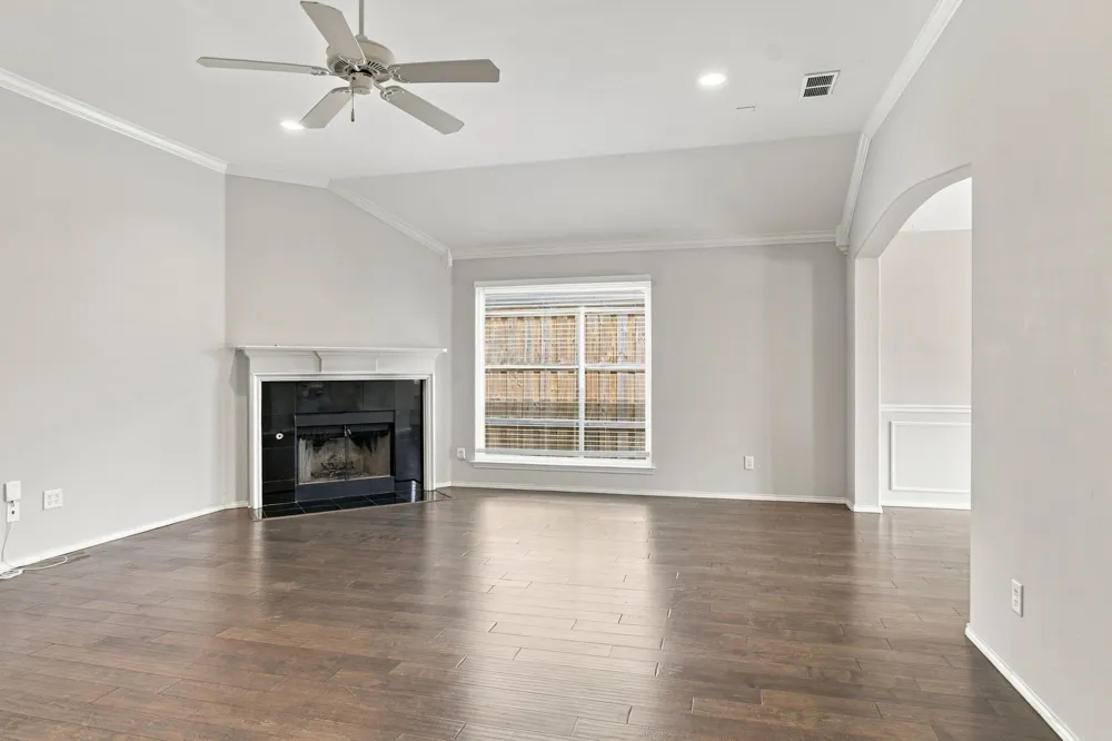 9108 Saranac Trail Fort Worth, TX 76118