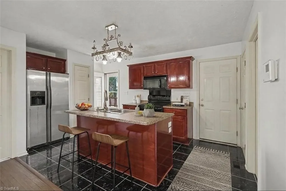 1015 Northview Drive Sanford, NC 27332