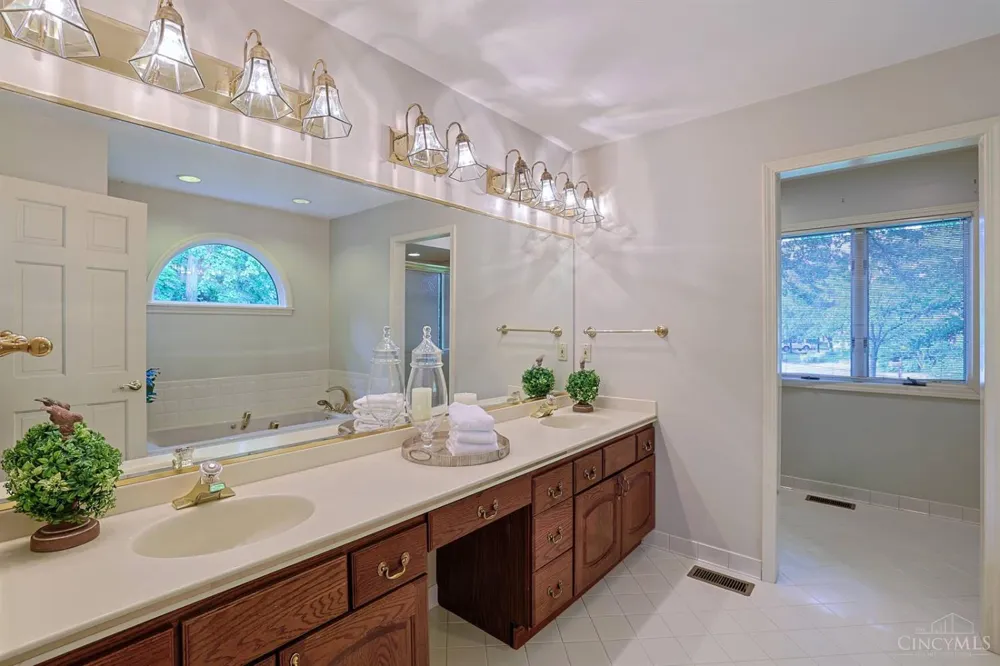 9202 Souffle Circle Symmes, OH 45140