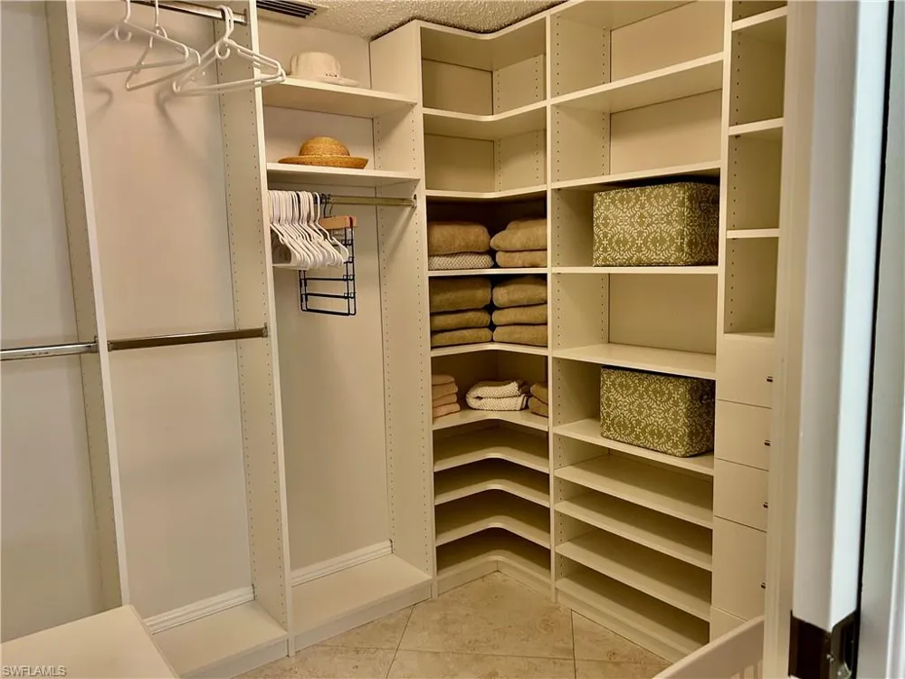 6780 Dennis Circle #M103 Naples, FL 34104
