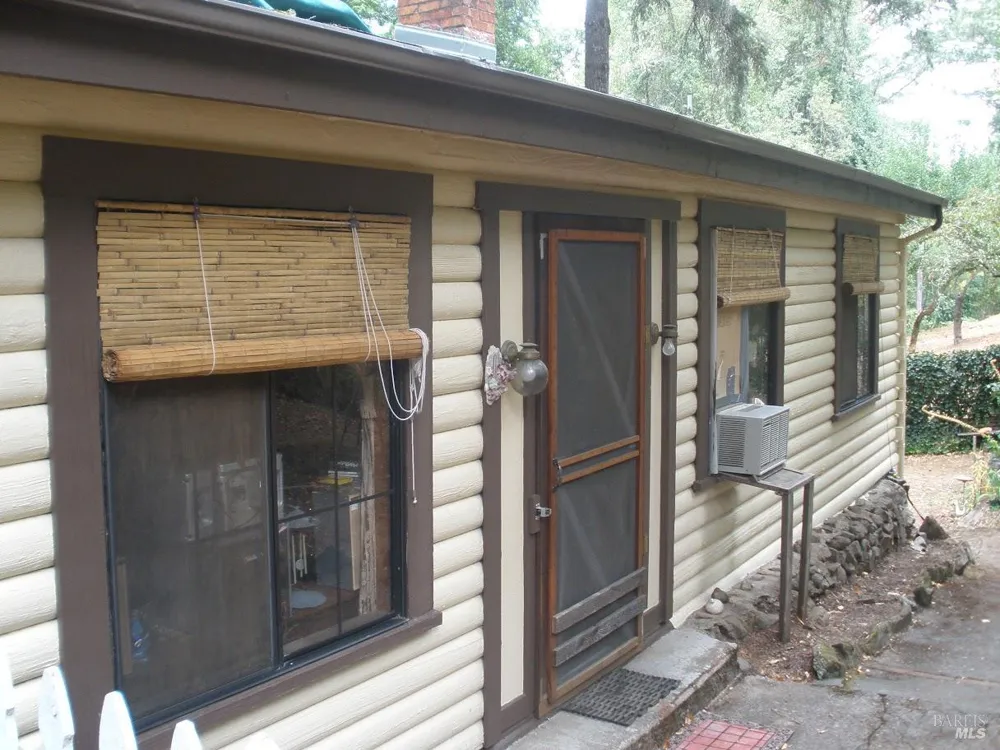 3323 Mill Creek Road Healdsburg, CA 95448