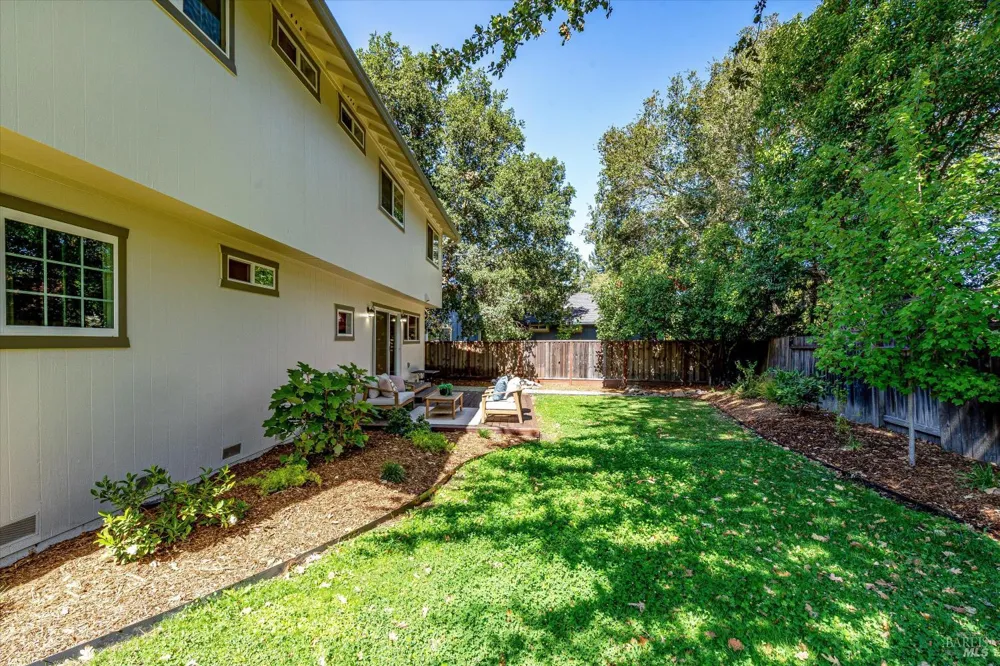 2140 Alejandro Drive Santa Rosa, CA 95405