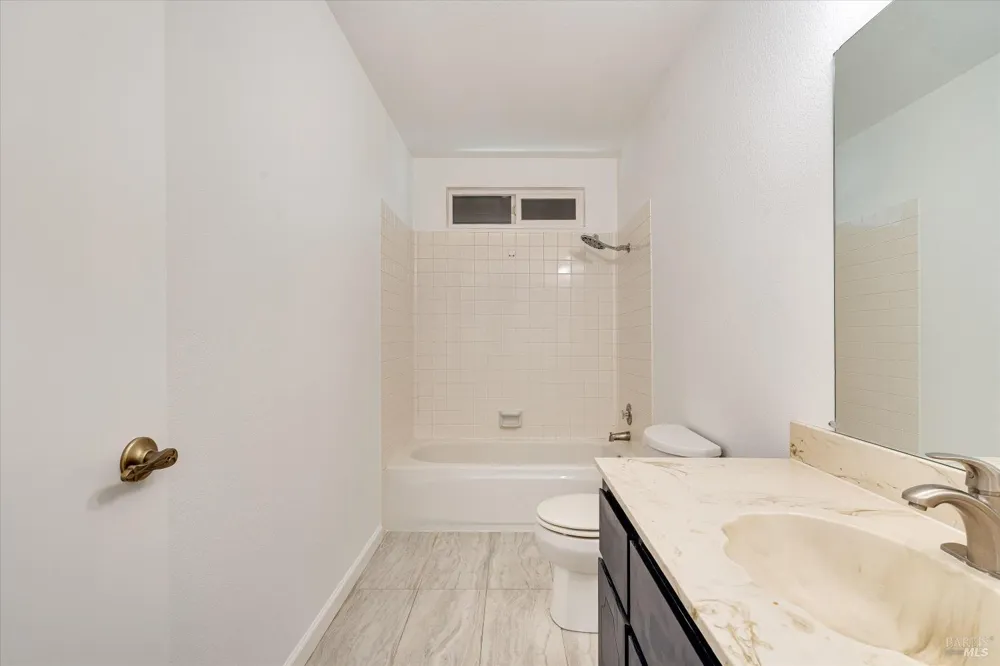 2140 Alejandro Drive Santa Rosa, CA 95405