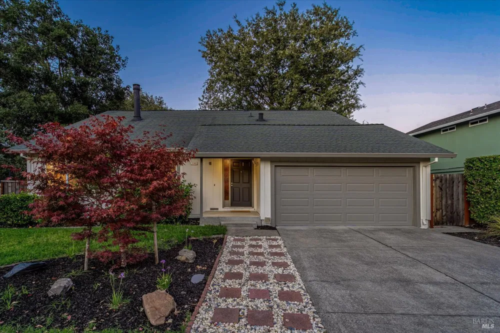 2140 Alejandro Drive Santa Rosa, CA 95405