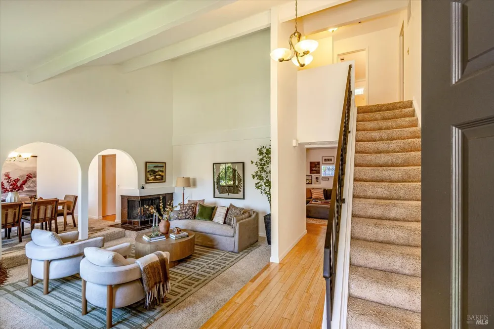 2140 Alejandro Drive Santa Rosa, CA 95405