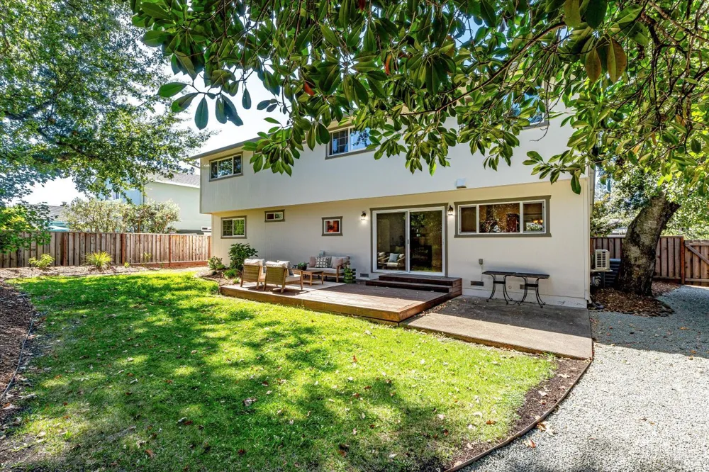 2140 Alejandro Drive Santa Rosa, CA 95405