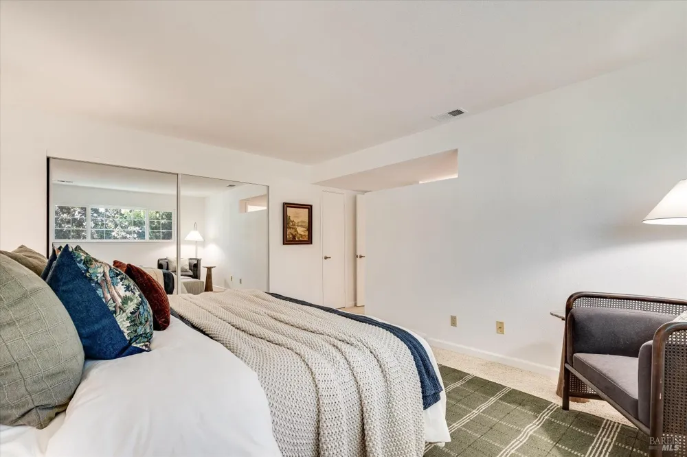 2140 Alejandro Drive Santa Rosa, CA 95405
