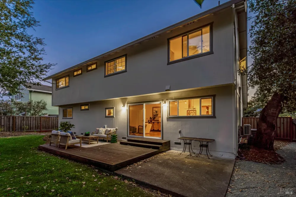 2140 Alejandro Drive Santa Rosa, CA 95405