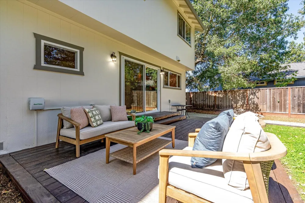 2140 Alejandro Drive Santa Rosa, CA 95405
