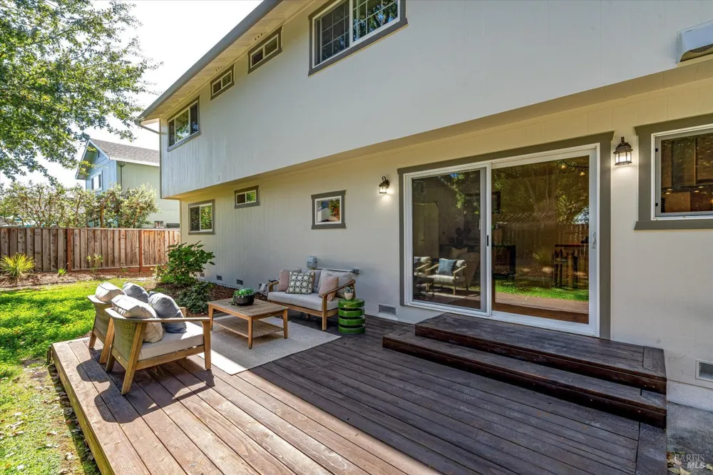 2140 Alejandro Drive Santa Rosa, CA 95405