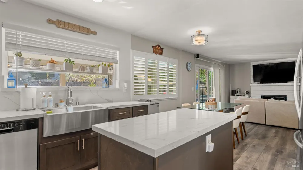 796 Tulare Drive Vacaville, CA 95687